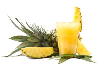 fresh pineapple smoothie